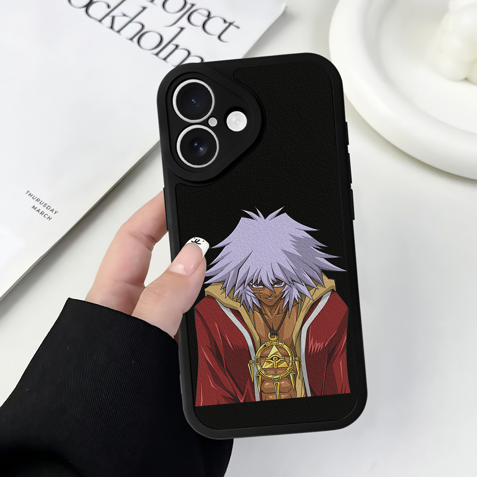 遊☆戯☆王 Yu-Gi-Oh! 【iPhone 16シリーズ対応】シリコンスマホケース（レザー調） 材質：シリコン